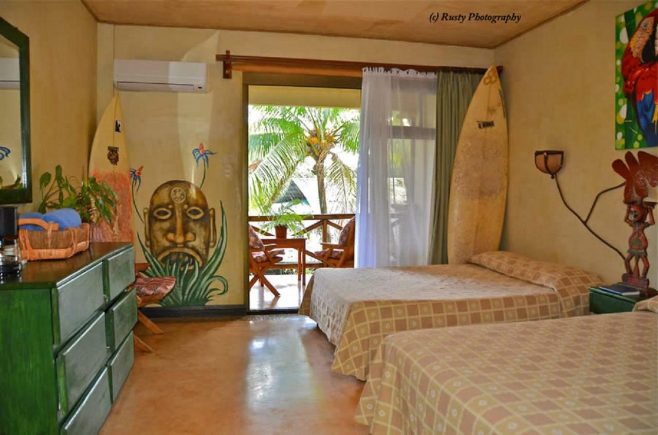 Hotel Roca Verde Beachfront プンタレナス エクステリア 写真